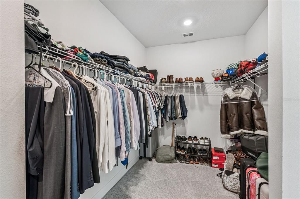 En Renta: $5,000 (3 camas, 2 baños, 2503 Pies cuadrados)