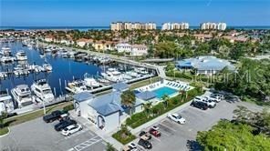 На продажу: $239,000 (2 спален, 2 ванн, 1042 Квадратных фут)