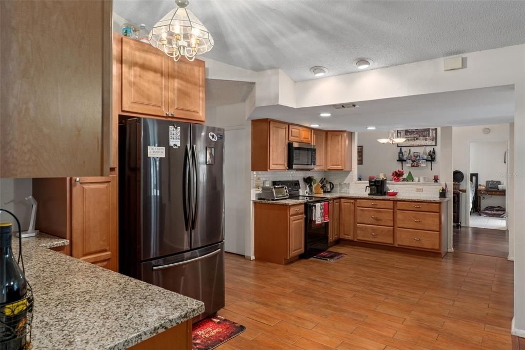 En Venta: $345,000 (3 camas, 2 baños, 1632 Pies cuadrados)