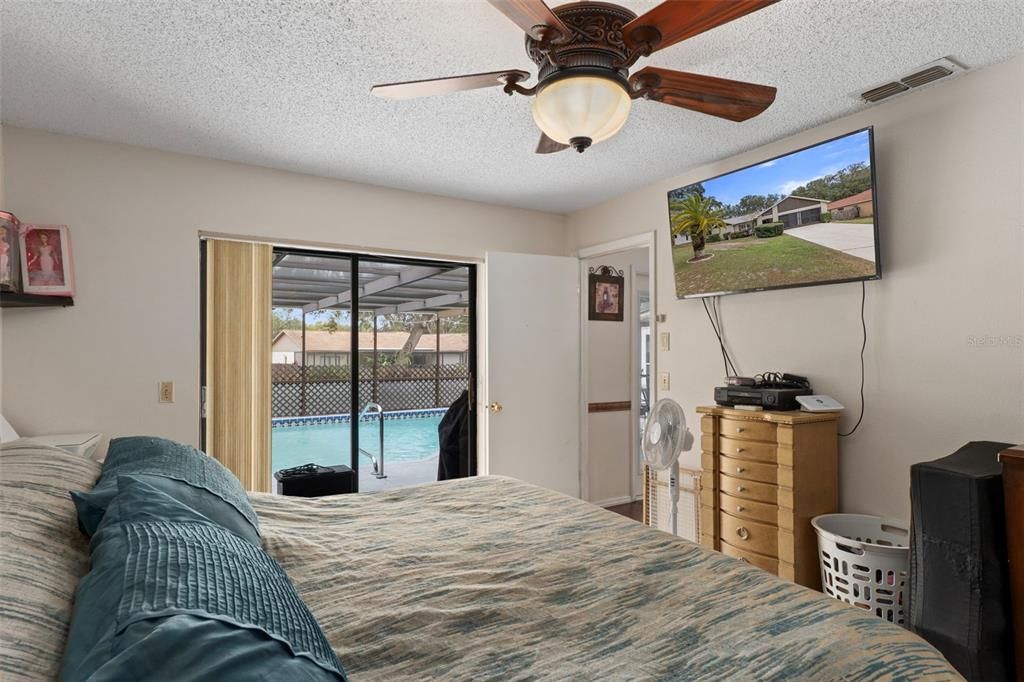 En Venta: $345,000 (3 camas, 2 baños, 1632 Pies cuadrados)