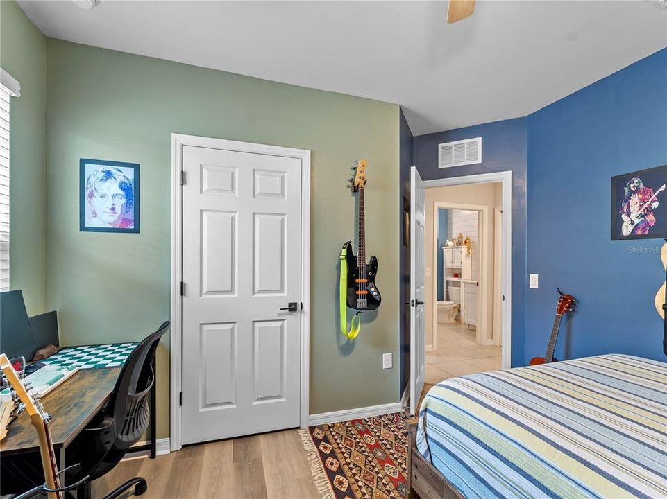 待售: $329,900 (3 贝兹, 2 浴室, 1744 平方英尺)