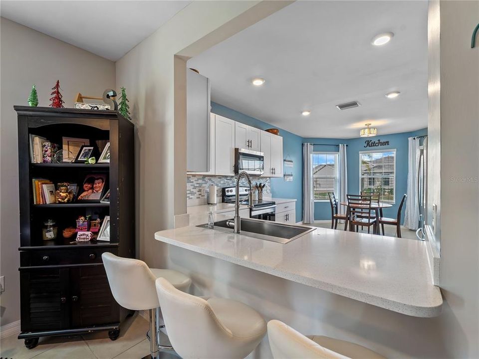 待售: $329,900 (3 贝兹, 2 浴室, 1744 平方英尺)