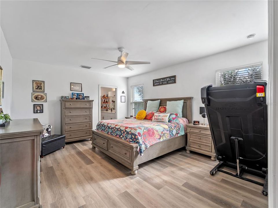 待售: $329,900 (3 贝兹, 2 浴室, 1744 平方英尺)