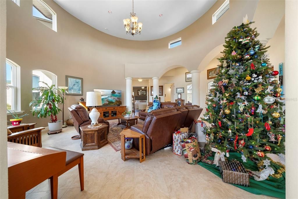 For Sale: $839,999 (4 beds, 4 baths, 3489 Square Feet)