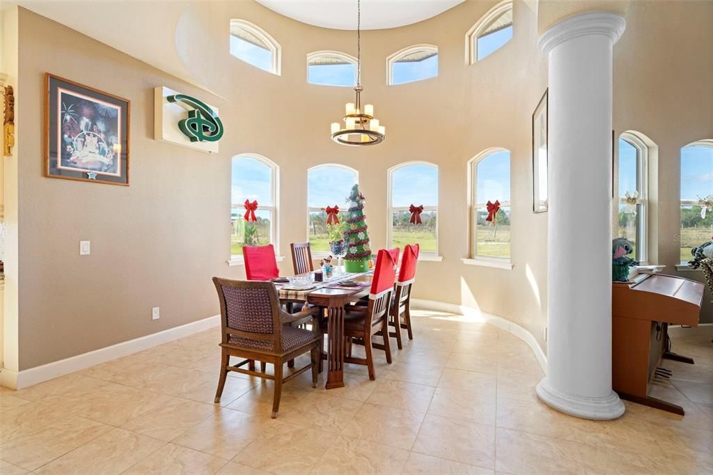 For Sale: $839,999 (4 beds, 4 baths, 3489 Square Feet)