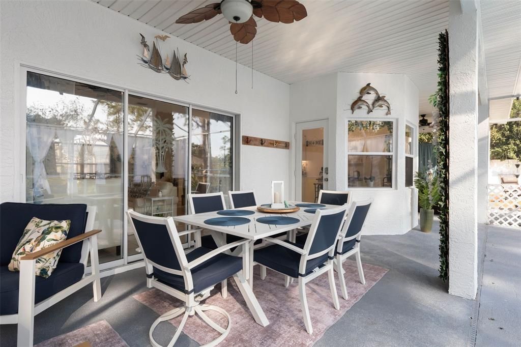 На продажу: $389,900 (3 спален, 2 ванн, 1704 Квадратных фут)