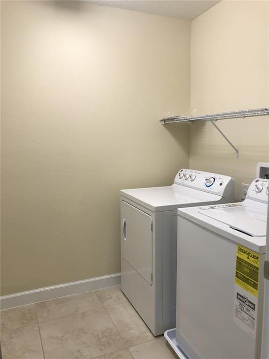 For Rent: $3,700 (7 beds, 4 baths, 4081 Square Feet)