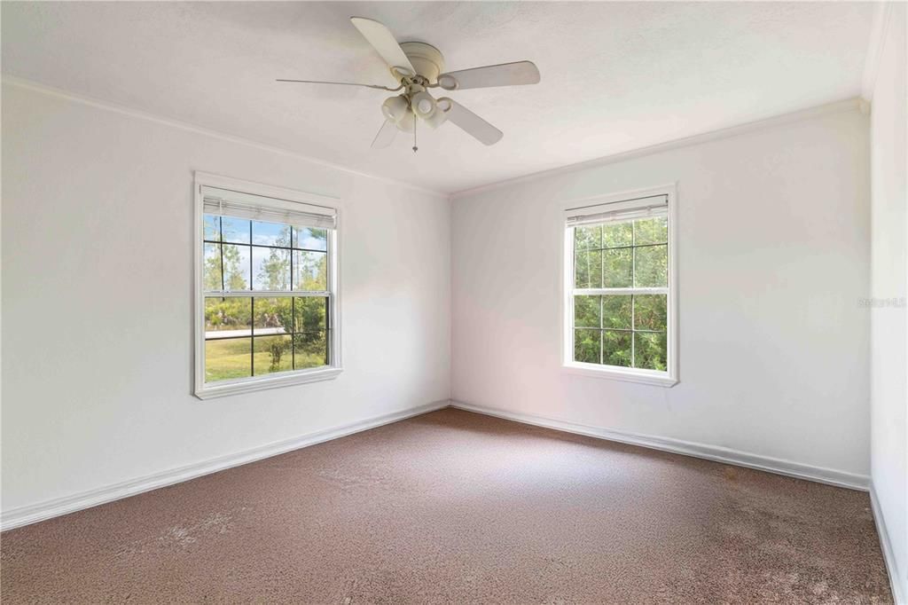 待售: $340,000 (2 贝兹, 2 浴室, 1272 平方英尺)