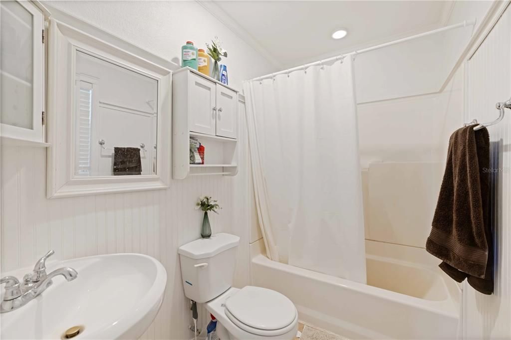 待售: $340,000 (2 贝兹, 2 浴室, 1272 平方英尺)