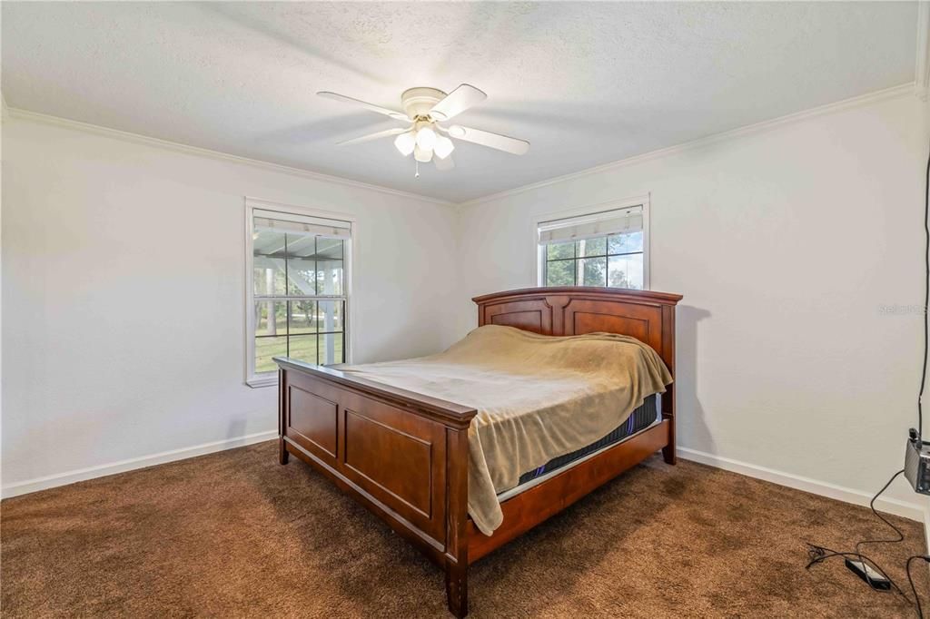 待售: $340,000 (2 贝兹, 2 浴室, 1272 平方英尺)