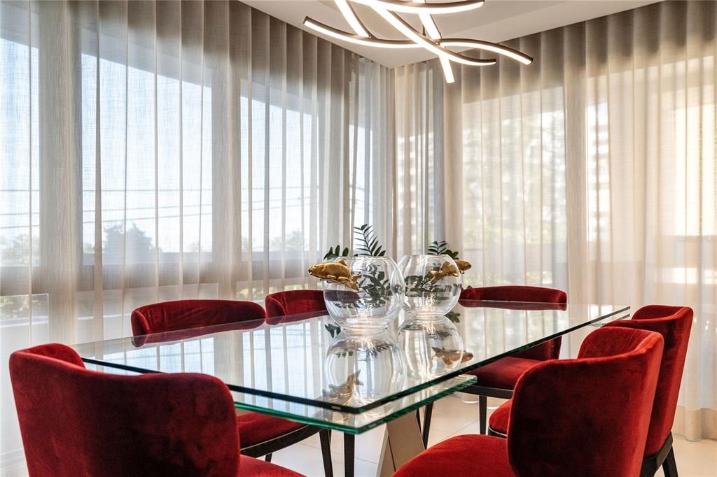 For Rent: $9,000 (3 beds, 2 baths, 1913 Square Feet)