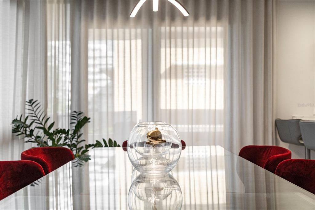 For Rent: $9,000 (3 beds, 2 baths, 1913 Square Feet)