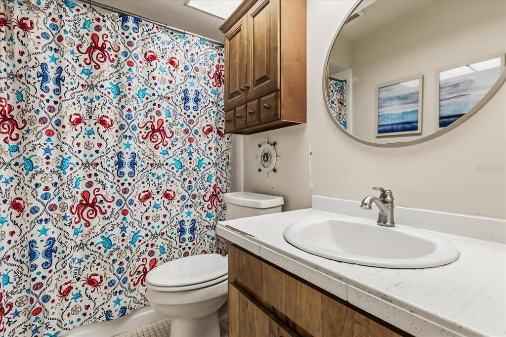 На продажу: $415,000 (4 спален, 2 ванн, 1683 Квадратных фут)