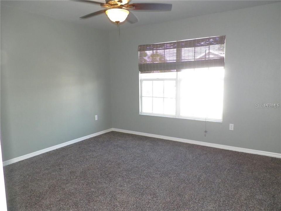 For Sale: $175,000 (2 beds, 1 baths, 1102 Square Feet)