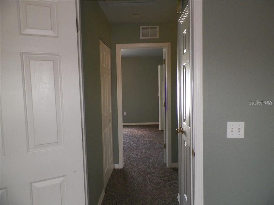 For Sale: $175,000 (2 beds, 1 baths, 1102 Square Feet)