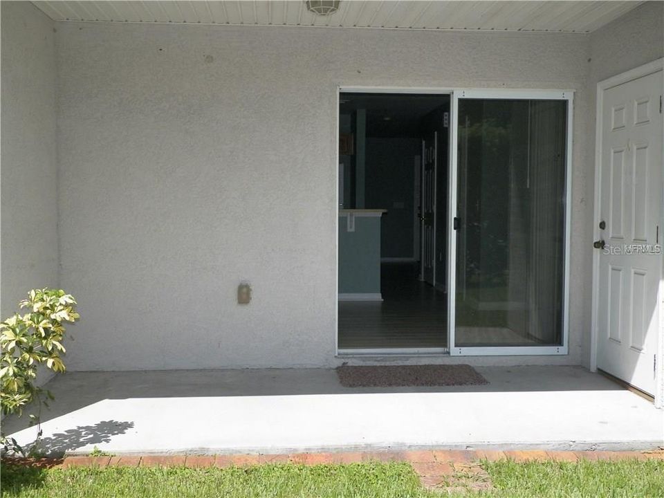 For Sale: $175,000 (2 beds, 1 baths, 1102 Square Feet)