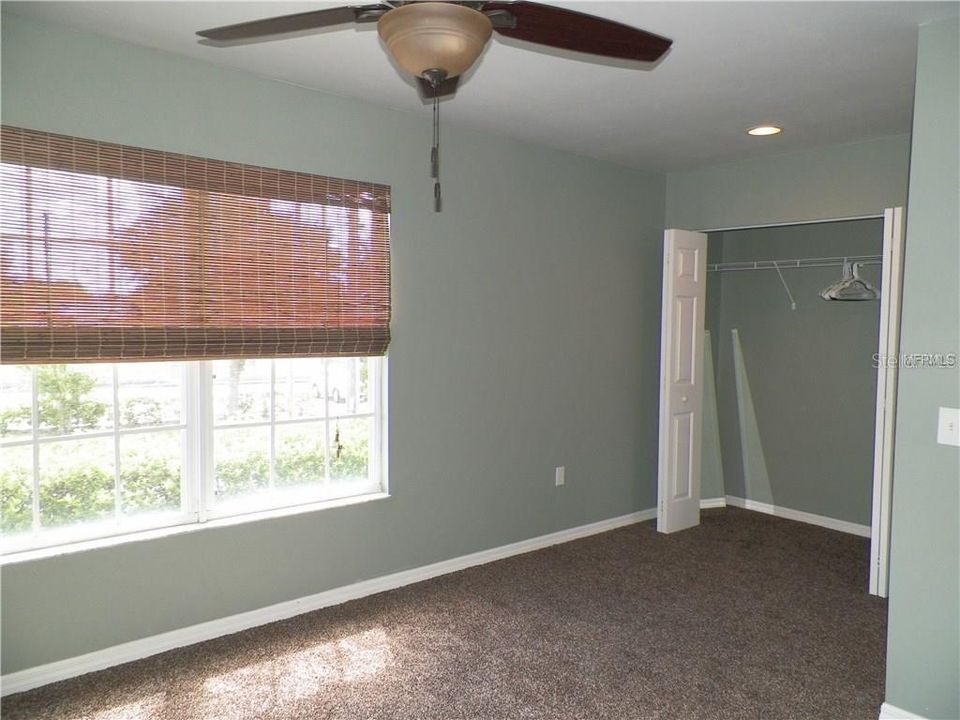 For Sale: $175,000 (2 beds, 1 baths, 1102 Square Feet)