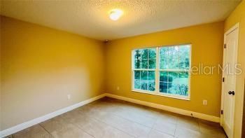 For Rent: $2,400 (4 beds, 2 baths, 1938 Square Feet)