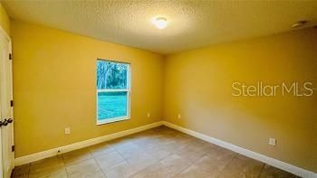 For Rent: $2,400 (4 beds, 2 baths, 1938 Square Feet)