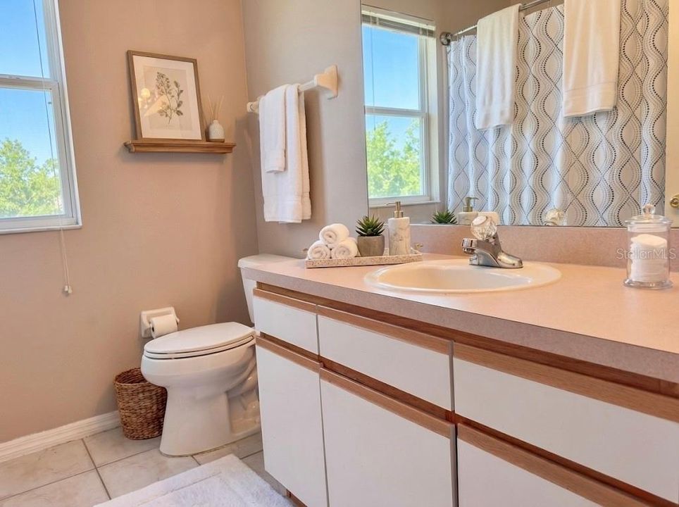 For Sale: $399,900 (4 beds, 3 baths, 2514 Square Feet)