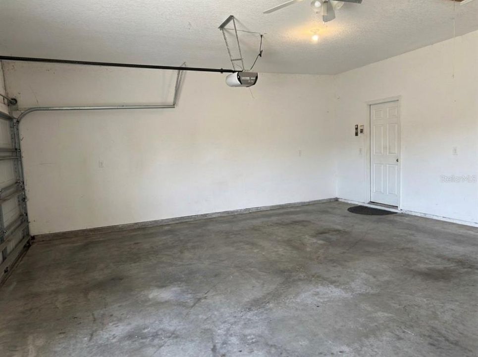 For Sale: $399,900 (4 beds, 3 baths, 2514 Square Feet)