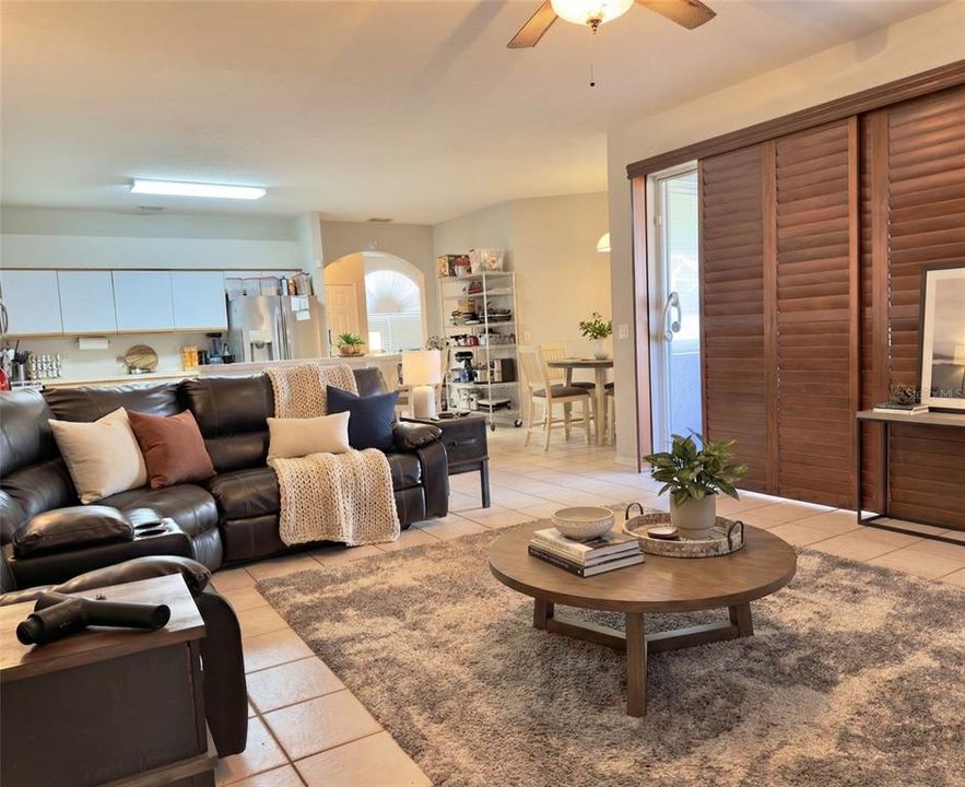 For Sale: $399,900 (4 beds, 3 baths, 2514 Square Feet)