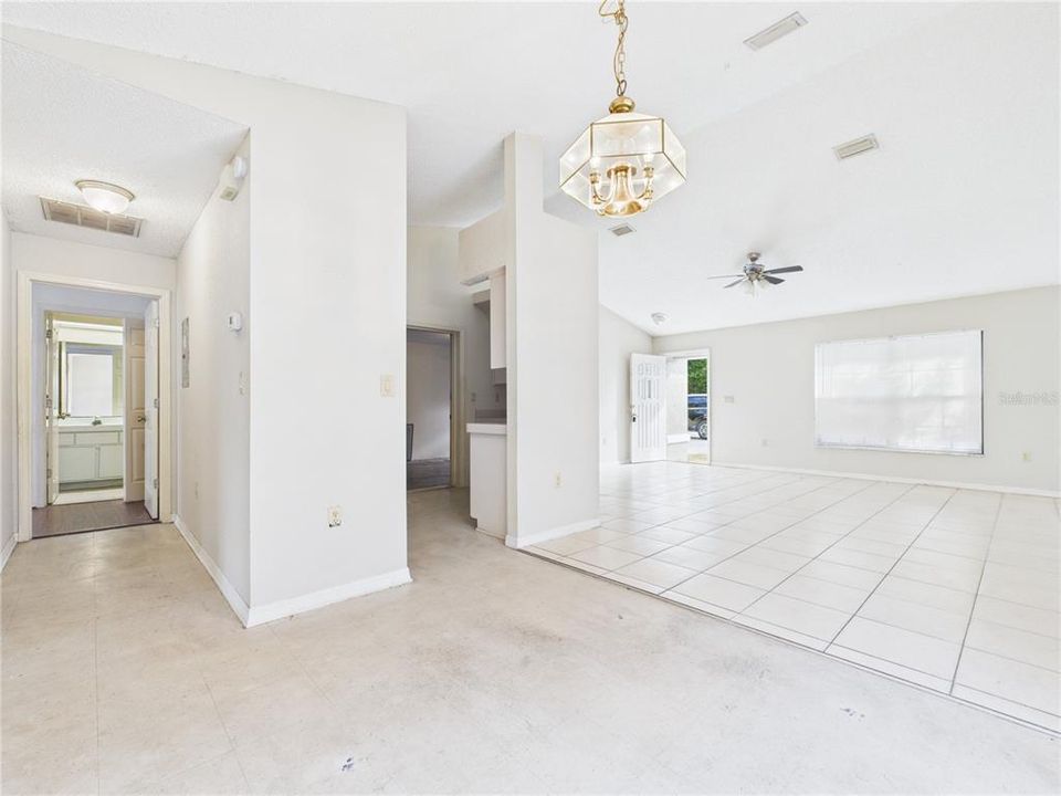 待售: $600,000 (8 贝兹, 0 浴室, 4644 平方英尺)