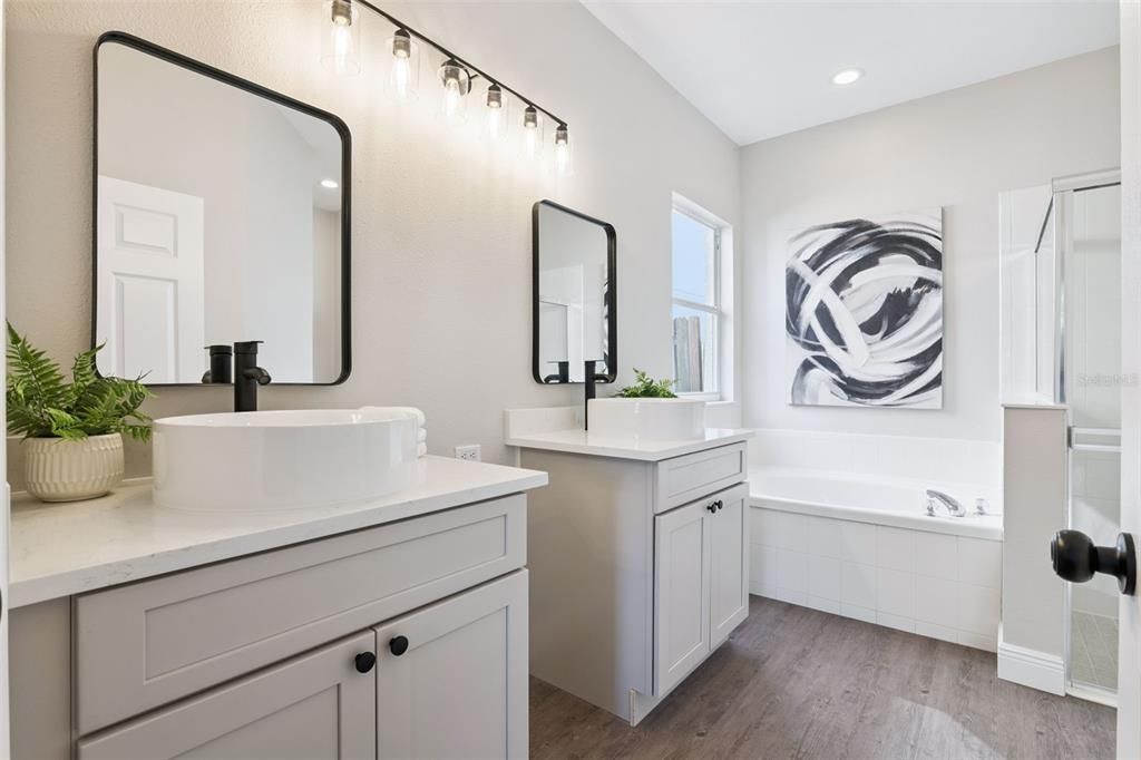 待售: $465,000 (4 贝兹, 2 浴室, 1825 平方英尺)