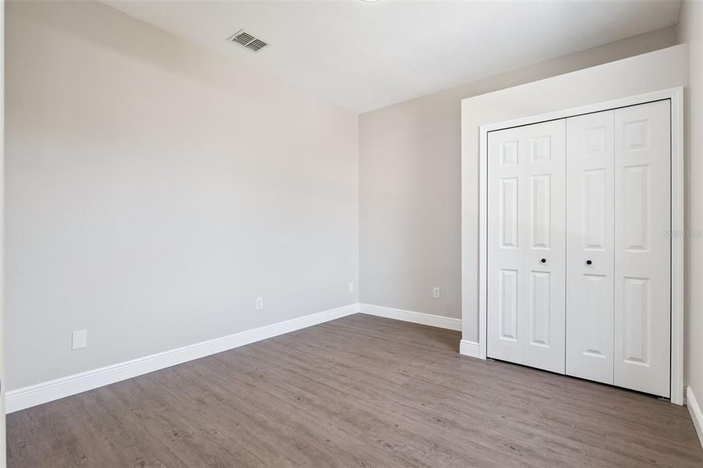 待售: $465,000 (4 贝兹, 2 浴室, 1825 平方英尺)