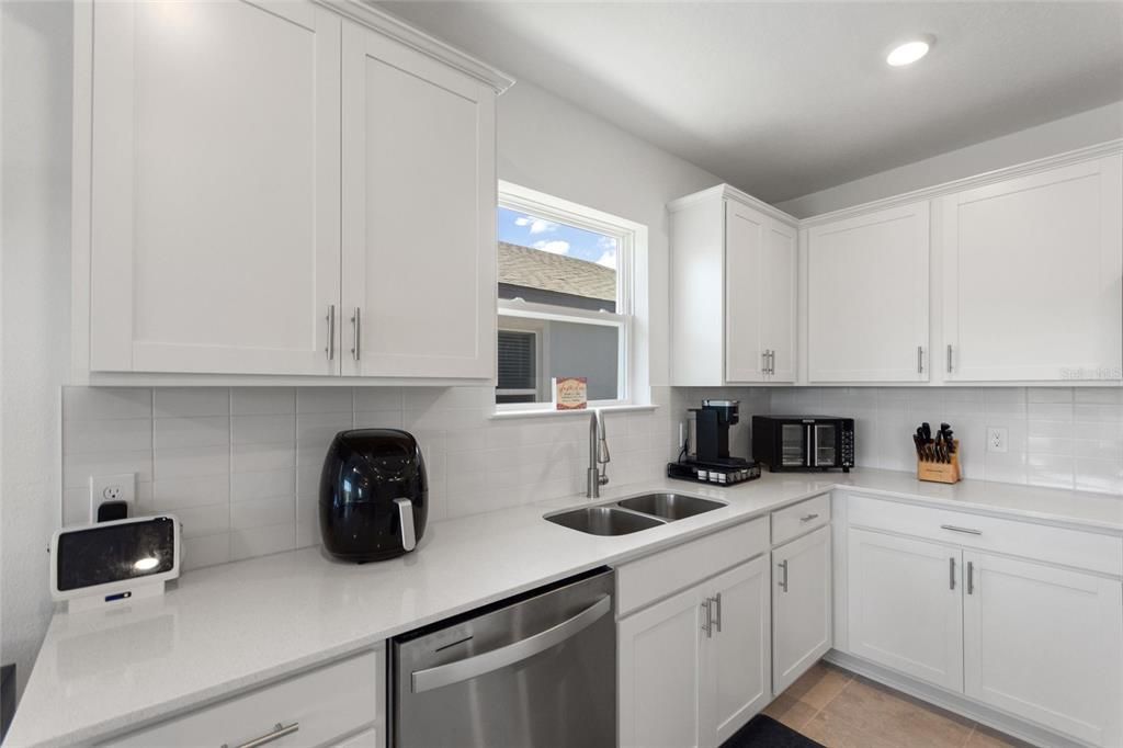 For Sale: $360,000 (4 beds, 2 baths, 1850 Square Feet)