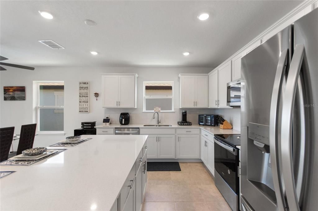 For Sale: $360,000 (4 beds, 2 baths, 1850 Square Feet)