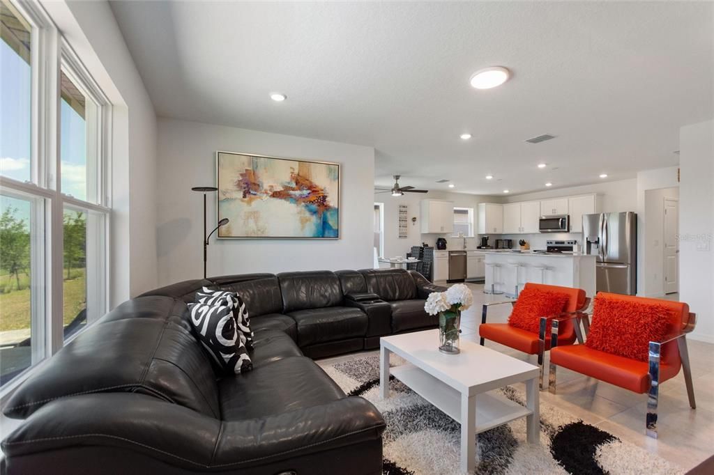 For Sale: $360,000 (4 beds, 2 baths, 1850 Square Feet)