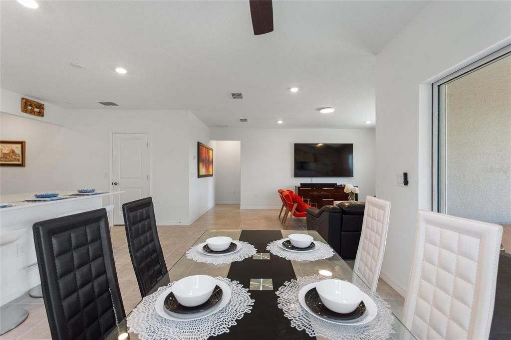 For Sale: $360,000 (4 beds, 2 baths, 1850 Square Feet)