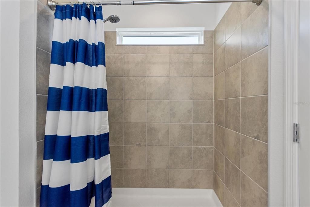 For Sale: $360,000 (4 beds, 2 baths, 1850 Square Feet)