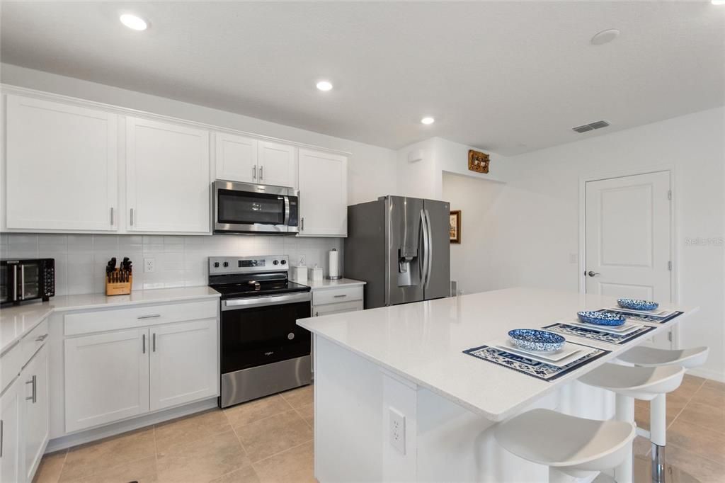 For Sale: $360,000 (4 beds, 2 baths, 1850 Square Feet)