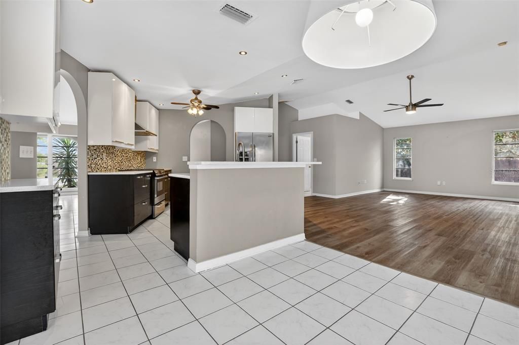 For Sale: $336,500 (3 beds, 2 baths, 2019 Square Feet)