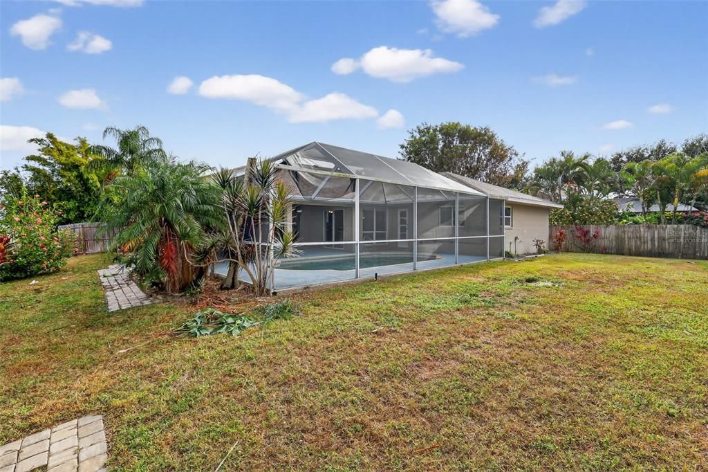 For Sale: $336,500 (3 beds, 2 baths, 2019 Square Feet)