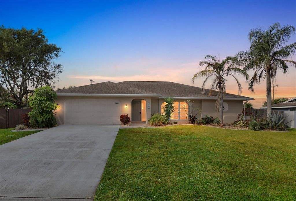 For Sale: $336,500 (3 beds, 2 baths, 2019 Square Feet)