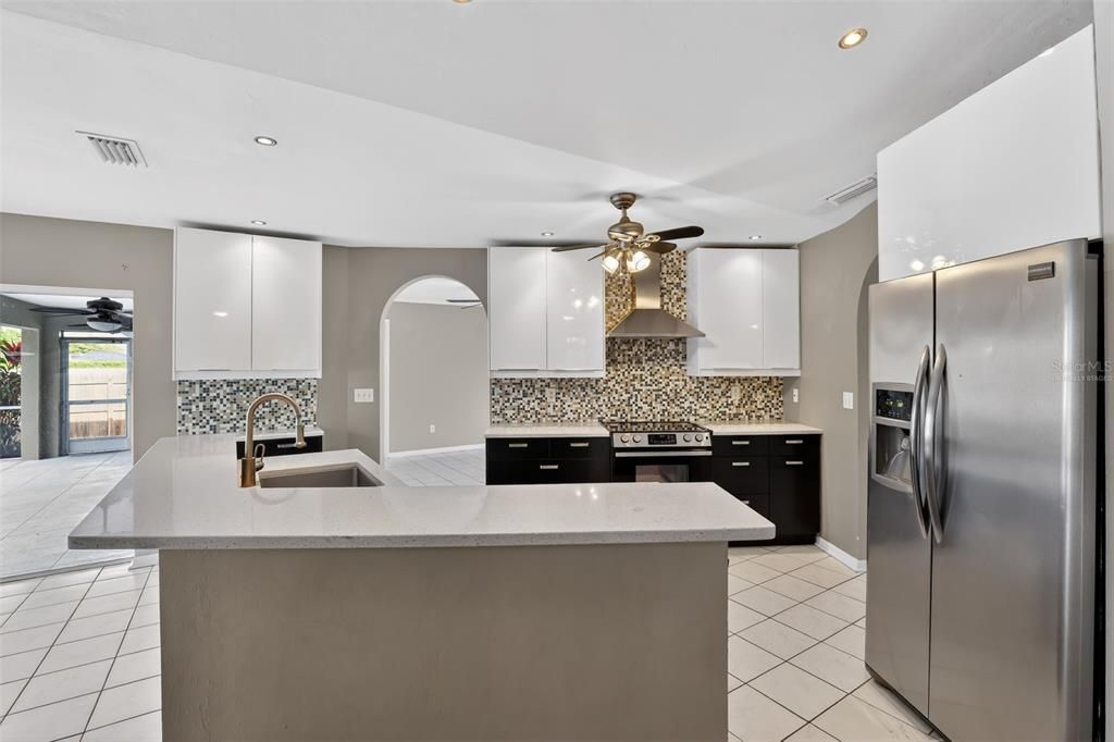 For Sale: $336,500 (3 beds, 2 baths, 2019 Square Feet)