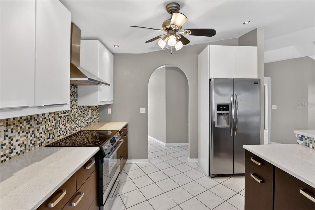 For Sale: $336,500 (3 beds, 2 baths, 2019 Square Feet)