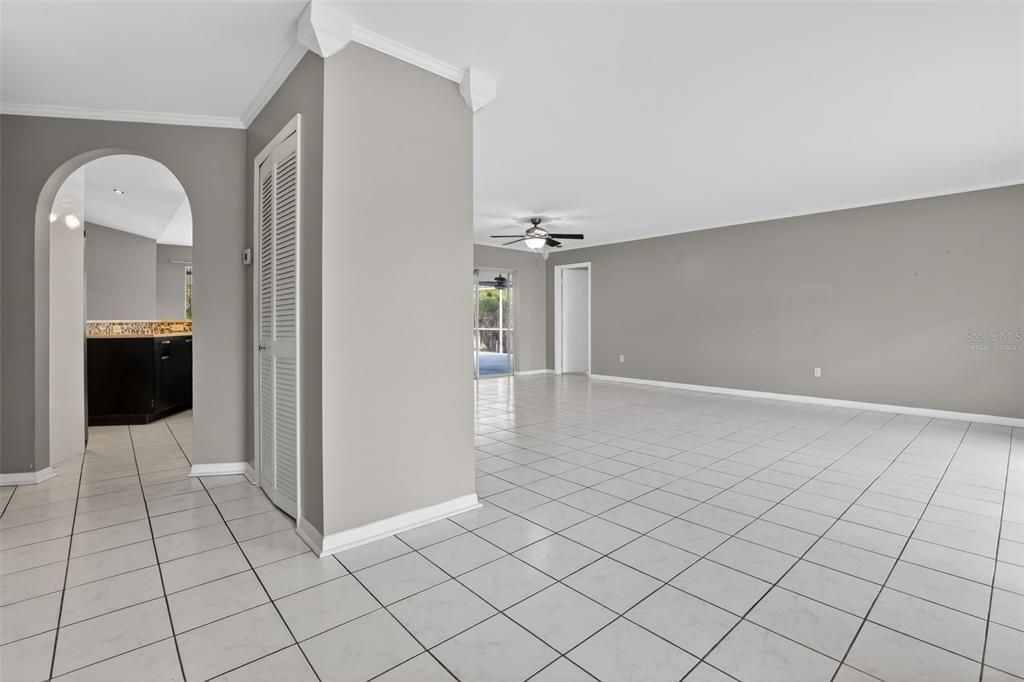 For Sale: $336,500 (3 beds, 2 baths, 2019 Square Feet)