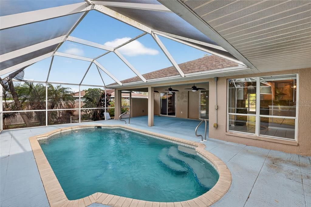 For Sale: $336,500 (3 beds, 2 baths, 2019 Square Feet)