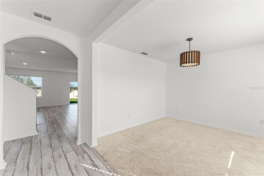 For Sale: $400,000 (5 beds, 3 baths, 2696 Square Feet)