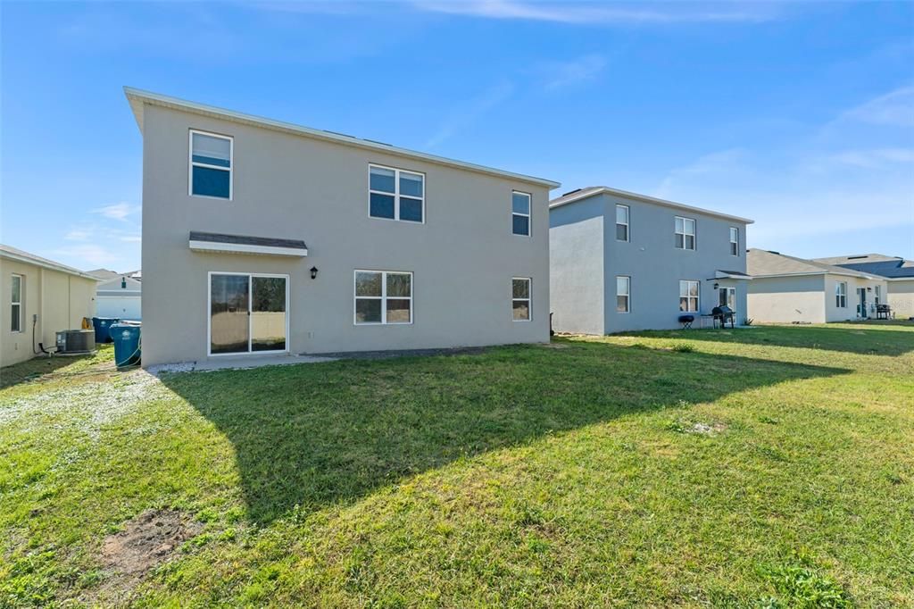 For Sale: $400,000 (5 beds, 3 baths, 2696 Square Feet)