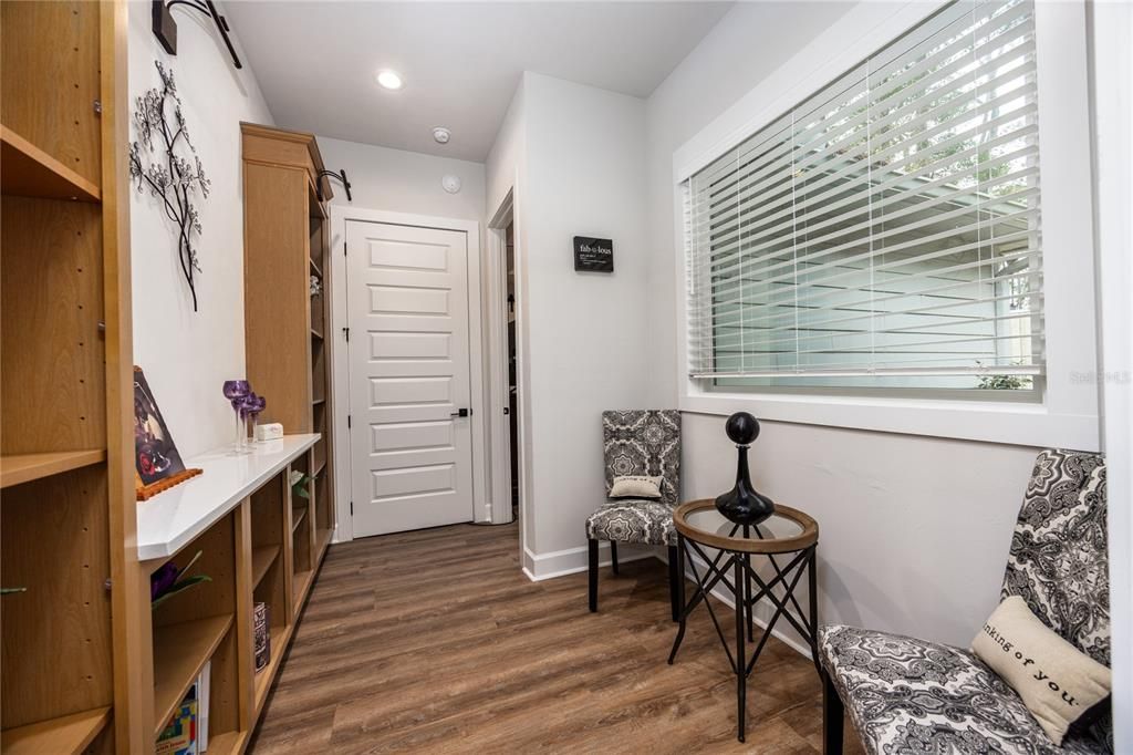 En Venta: $799,000 (4 camas, 2 baños, 2487 Pies cuadrados)