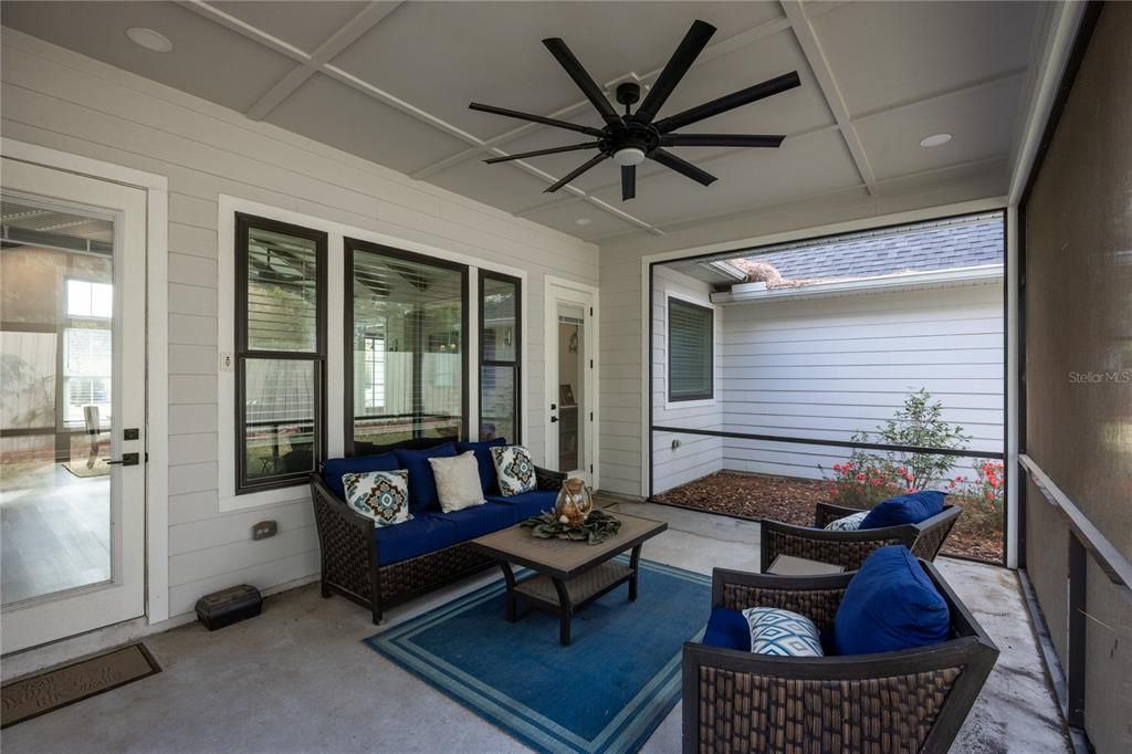 En Venta: $799,000 (4 camas, 2 baños, 2487 Pies cuadrados)