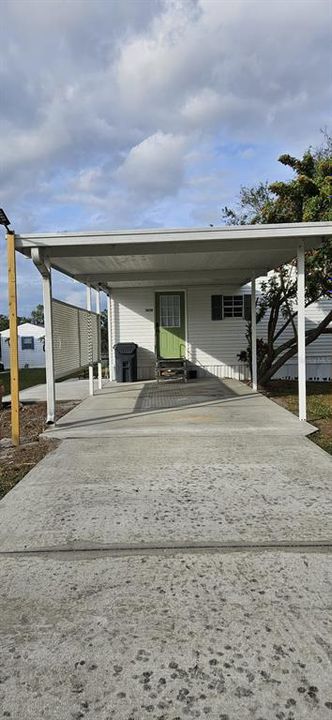 出租: $1,750 (1 贝兹, 1 浴室, 1296 平方英尺)