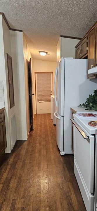 出租: $1,750 (1 贝兹, 1 浴室, 1296 平方英尺)