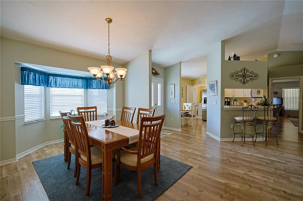 En Venta: $450,000 (3 camas, 2 baños, 1654 Pies cuadrados)