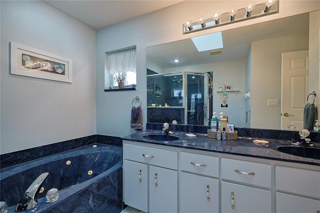 En Venta: $450,000 (3 camas, 2 baños, 1654 Pies cuadrados)